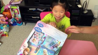 FROZEN MAKEUP BEAUTY KIT FROZEN TOY Disney Princess Elsa Anna Olaf -- Beauty Kit Unboxing