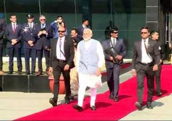 Modi Surprises Netanyahu With Welcome at Delhi Airport