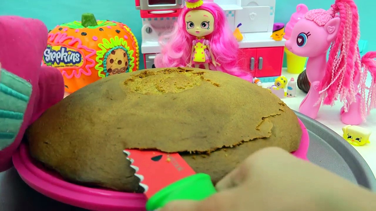 Shoppies Chef Club Doll & MLP Pinkie Pie Bake Pumpkin Cake with Surprise Candy