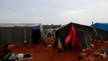 مخيمات النازحين بريف إدلب تشهد ظروفا مناخية قاسية