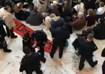 Jewish Leaders Detained By Police During Pro-DREAM Act Protest at Senate Rotunda