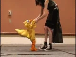 tifa et bebe chocobo cosplay