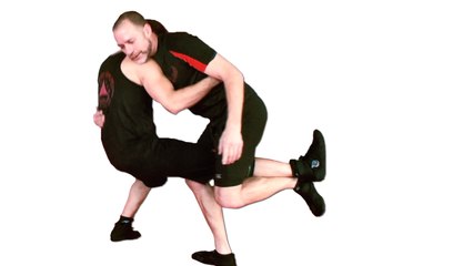 Lateral Leg Sweep Pummeling Clinch Tactics—Core JKD Clinch Flow