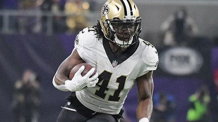 Alvin Kamara gashes Vikings' defense for 23 yards on the screen