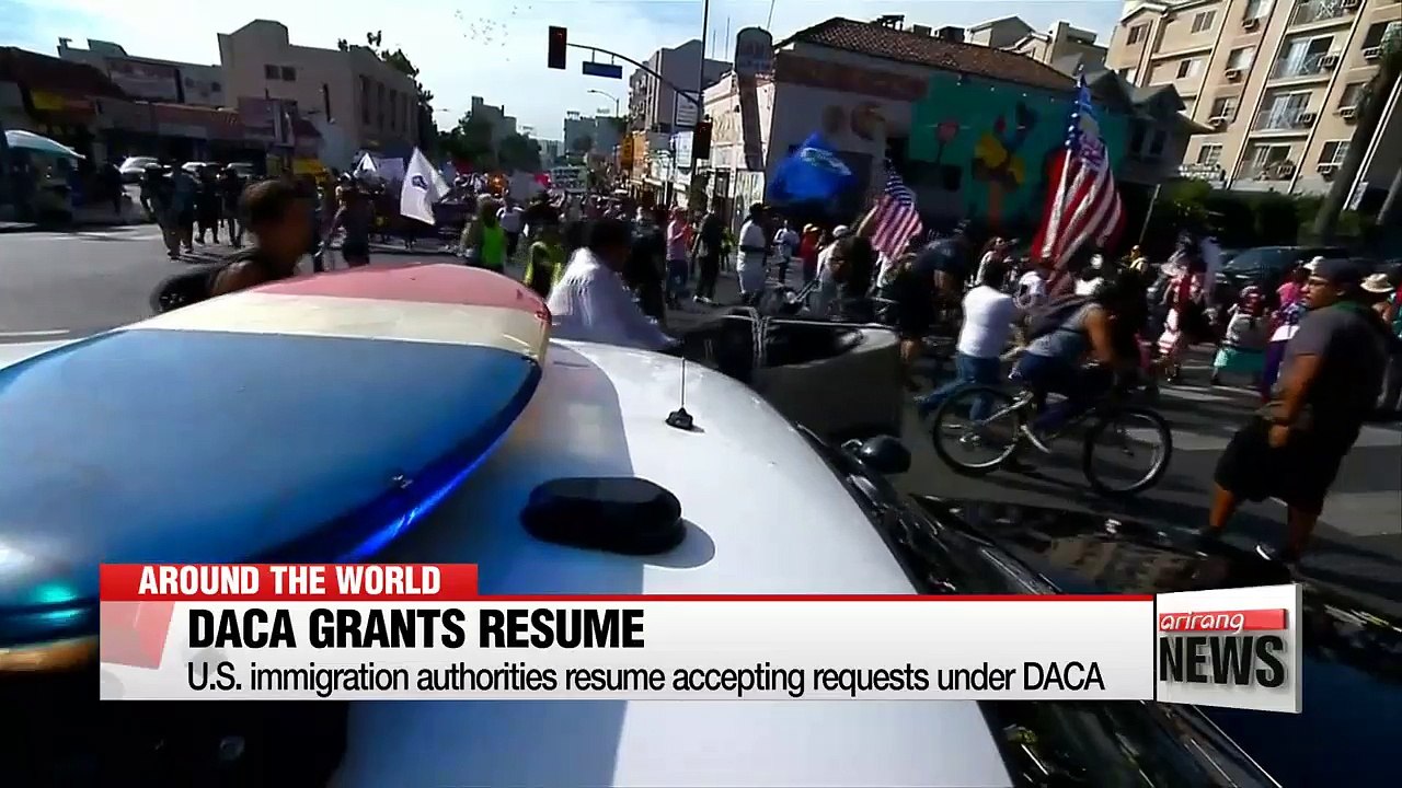 U.S. immigration authorities resume accepting requests under DACA