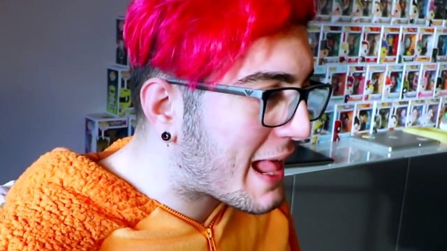 REAGINDO A VAI MALANDRA - ANITTA