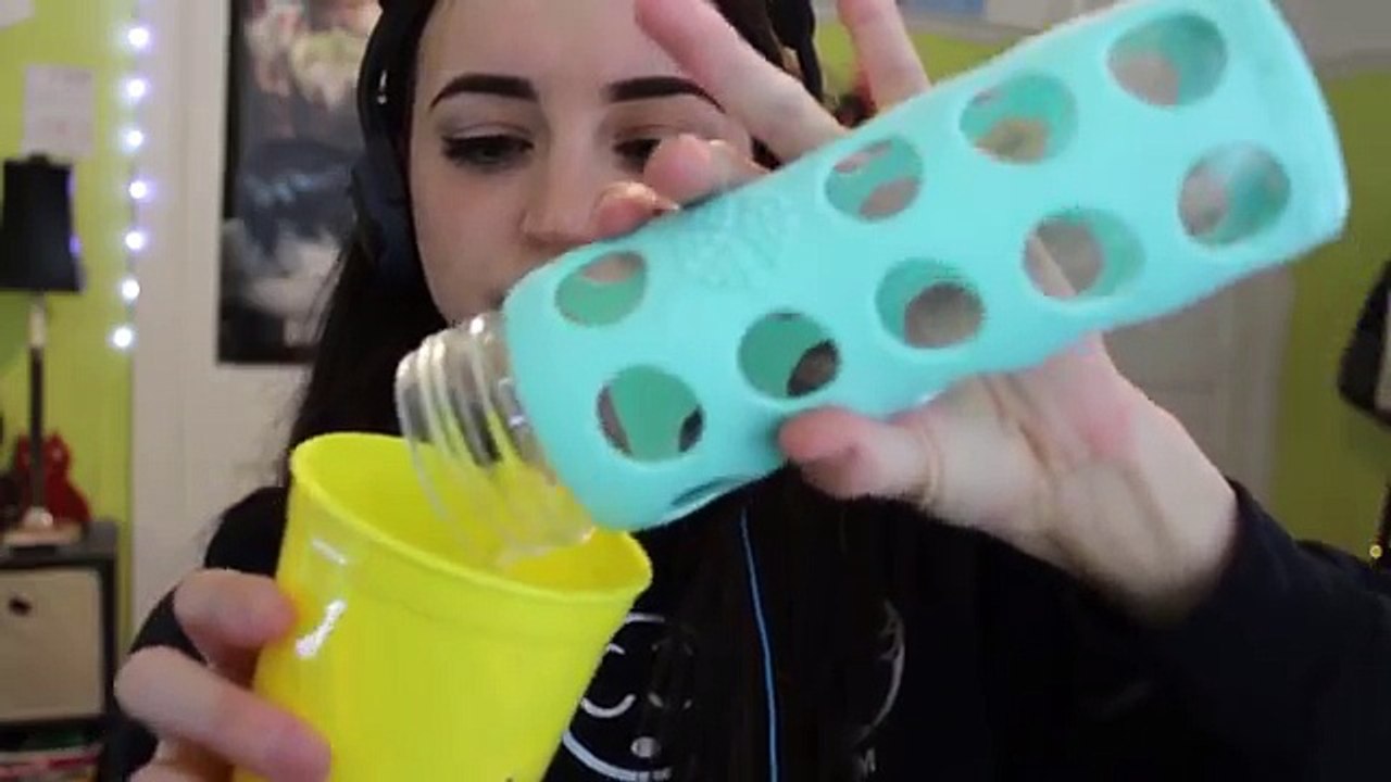 [ASMR] Water, Bottle, Spraying, Tapping Sounds! (With Whispers)