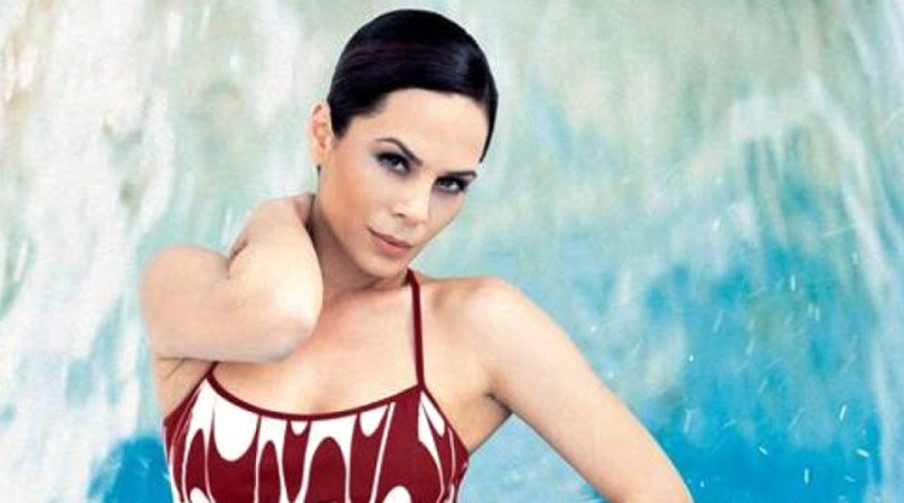 90'lı Yılların Usta Şarkıcısı Demet Sağıroğlu, Müziği Neden Bıraktığını Anlattı: Kırgınım