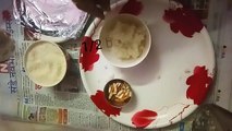 नारियल के लड्डू सिर्फ़ 3 मिनट में (Coconut laddoo only in 3 minute)/Christmas Special