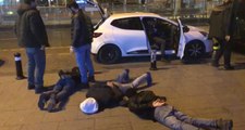 Zehir Tacirlerine Restoranda Operasyon! Araçlarından Çıkan Sıvı Uyuşturucu Polisi Şaşkına Çevirdi
