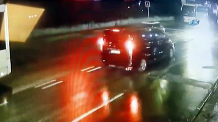 Yaya geçidinde feci ölüm kamerada