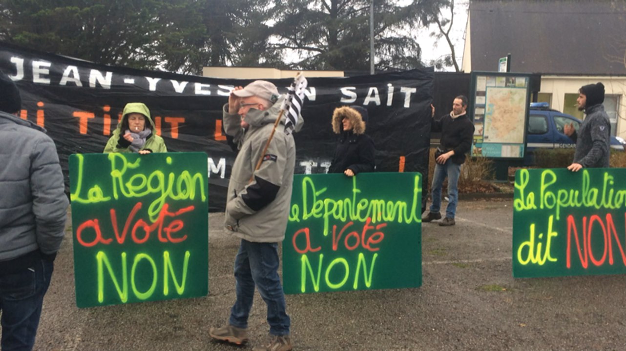 L’association Vigil’Oust demande au ministre Le Drian l’abrogation du permis minier de Merléac