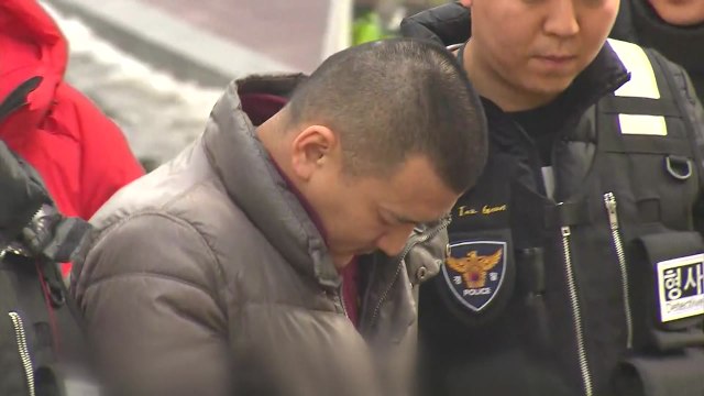 어머니 재산 노리고 범행 ...현장검증 김성관 뒤늦은 '눈물' / YTN