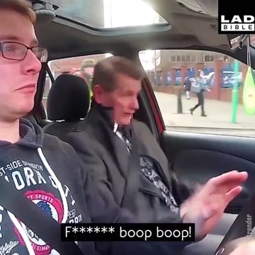 Quand ton passager est à 2 doigts d'éclater tout le monde... Énervé le gars