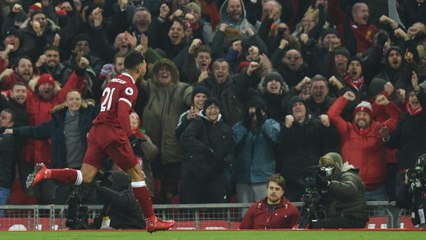 Tải video: Oxlade-Chamberlain living his 'midfield dream' at Liverpool - Klopp