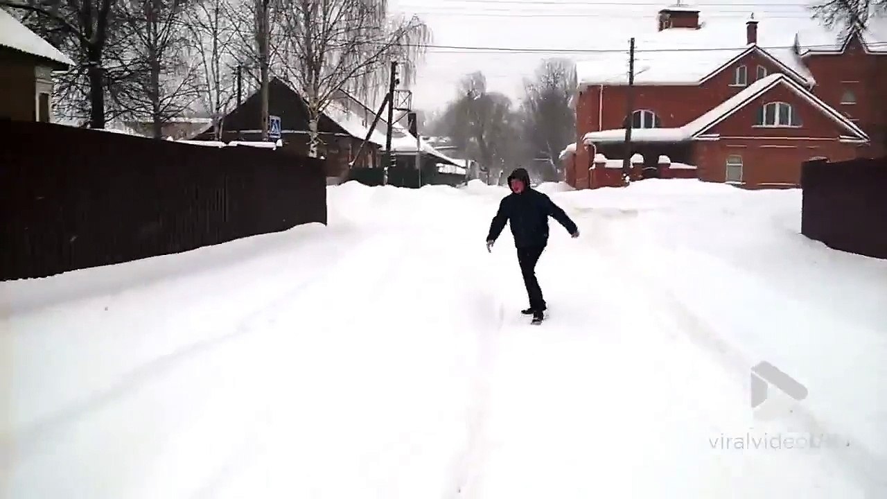 Nager dans la neige c'est possible !! Le fou..