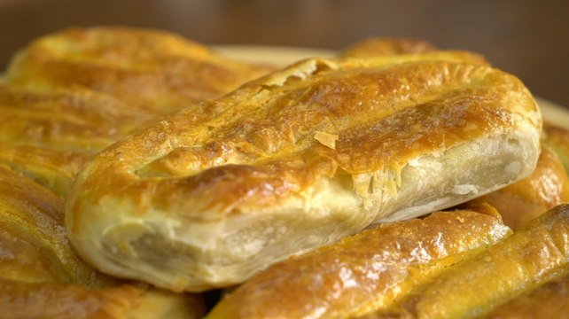 Kıymalı Kol Böreği Tarifi