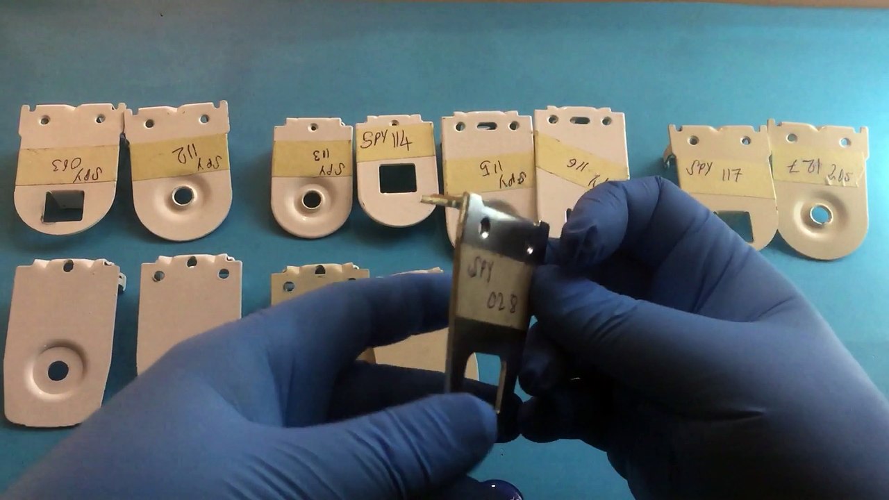 Spy028-Maviperde-Geniş Kasa Metal 38 lik Kare Ayak