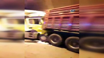 TEM’de 12 araç birbirine girdi... 10 kilometre kuyruk oluştu