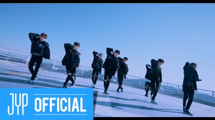 Stray Kids "어린 날개" Performance Video