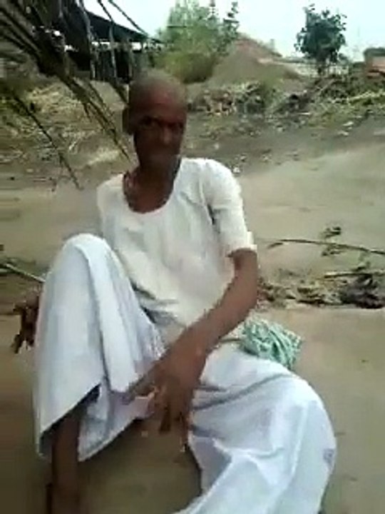 FULL ENTERTAINMENT BY AN OLD MAN