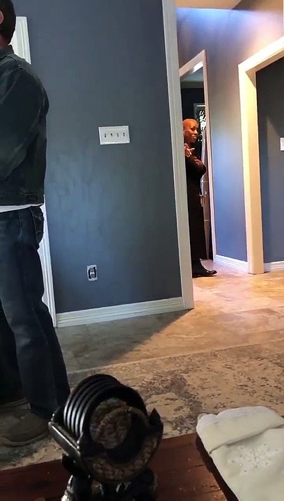 Sa femme se rase les cheveux après 20 ans de mariage