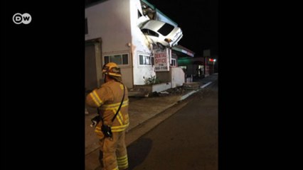 Uçan araç apartmanın ikinci katına çarptı