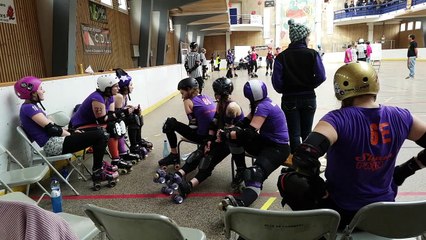 Roller Derby féminin : “Les hyènes“ chambériennes en action