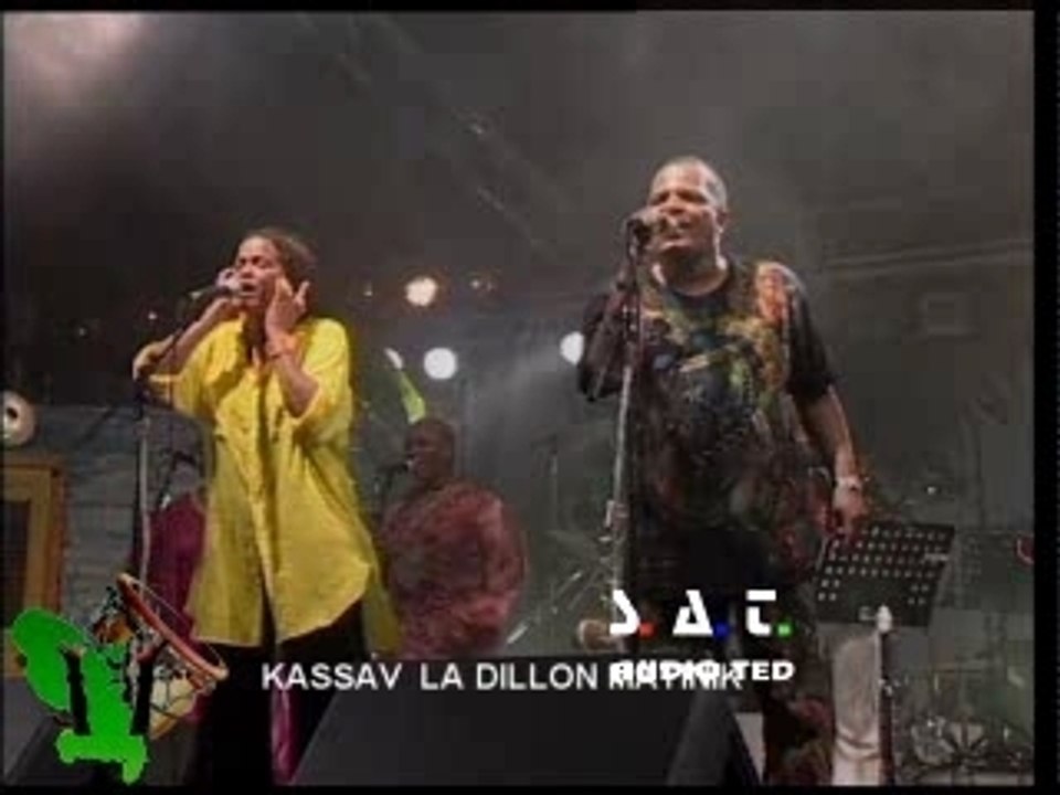 Kassav JACOB DESVARIEUX EN ACTION FDF 2005 SAT