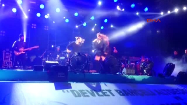 Osmaniye'de Hadise ve Murat Boz Coşkusu