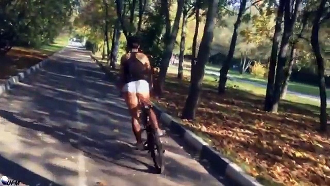 BIGG BUTT HUGE ASS BUNDA GRANDE GOSTOSA