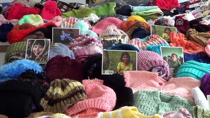 Suriyeli çocuklar için kışlık kıyafet ördüler - TOKAT