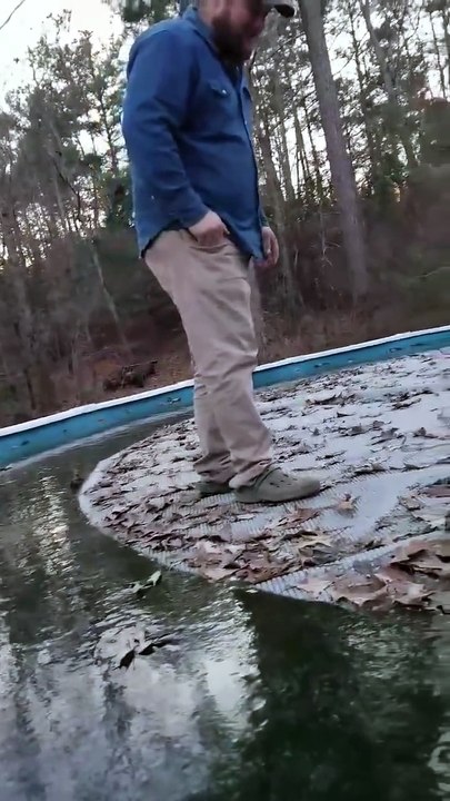 Après avoir trop bu,cet homme a une idée de génie