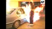Un homme invente la voiture lance-flamme afin de lutter contre le carjacking.