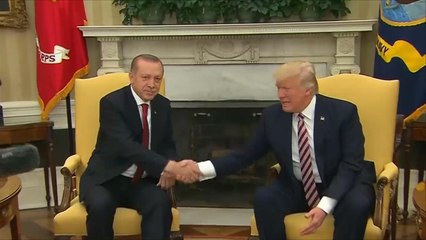 بيد يصافحون أردوغان وبالأخرى يطعنونه