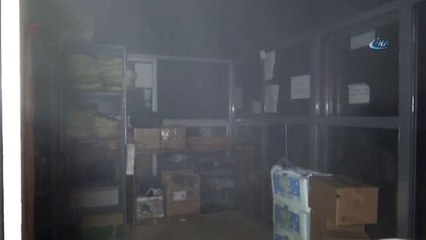 Isparta'da Ecza Deposunda Yangın