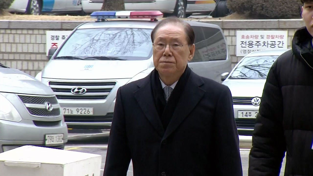 [현장영상] 김백준 전 청와대 총무기획관, 구속 전 피의자 심문 출석 / YTN