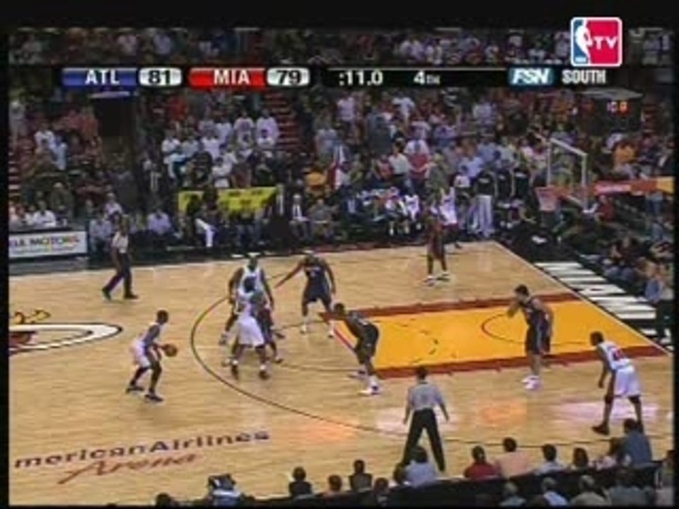 NBA Play of the Day (21/11) : Josh Smith