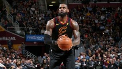 NBA : L'énorme block de LeBron James sur... Durant !