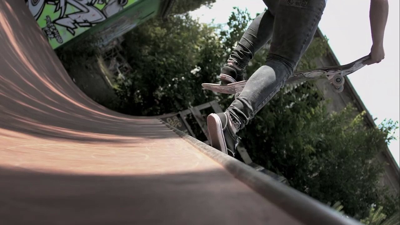 117.Stories of Greatness- Anna Kruse challenges the limits of boardsports