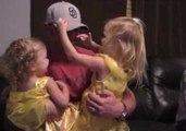 Wife Helps Soldier Surprise Daughters for Christmas After 6 Month Deployment