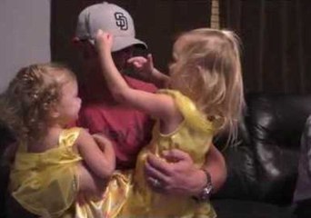 Download Video: Wife Helps Soldier Surprise Daughters for Christmas After 6 Month Deployment