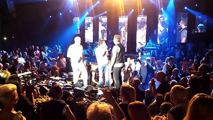 ΕΠΙΚΟ ΒΙΝΤΕΟ !!! Παπακωνσταντίνου - Ρέμος - Ρόκκος μαζί στην σκηνή - Πριν το τέλος - Live 2013 HD