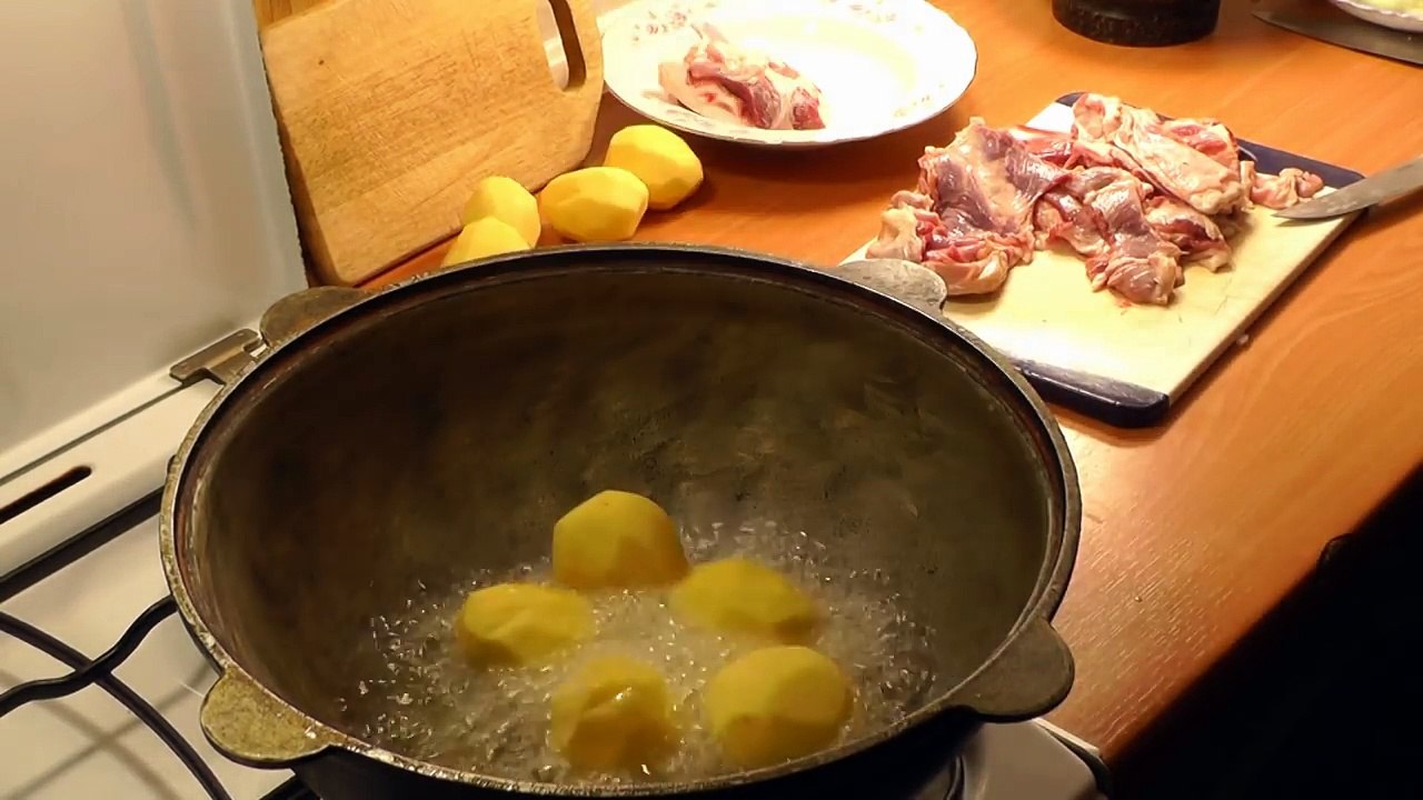 Казан - кабоб (куурдак). Жареная баранина с картофелем. Просто, вкусно, недорого.