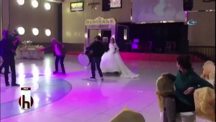 68 yaşındaki muhtar 5. evliliğini 19 yaşındaki kızla yaptı