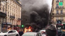 Les images du bus en feu en plein centre de Paris