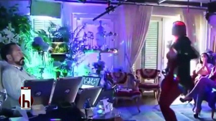 Adnan Oktar'ın ‘kediciklerinden’ olay görüntüler