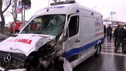 Yağmurlu Hava Zincirleme Kazaya Neden Oldu