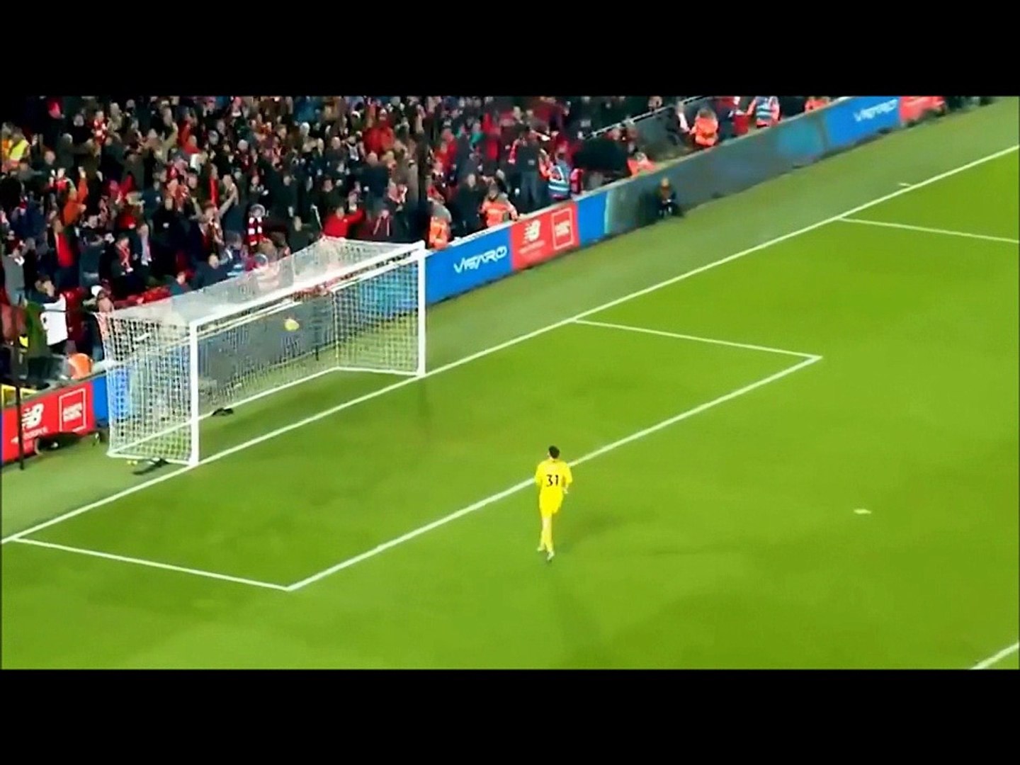 ⁣Salah goal - Ederson mistake