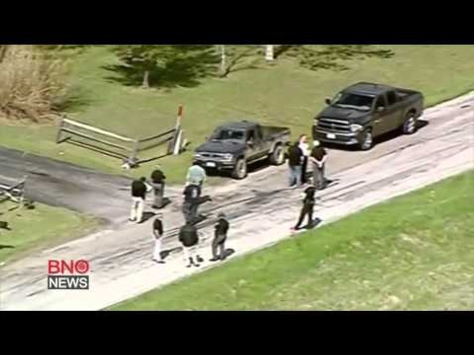 7 dead in Ohio mass shootings, gunman at large